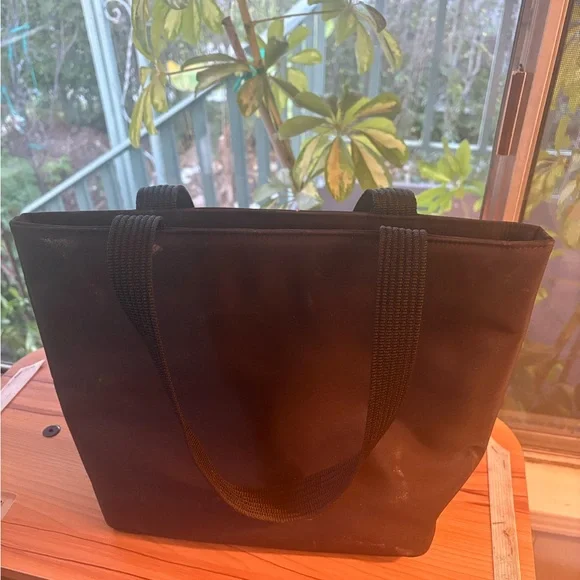 Embroidered Cat Design Black Tote Bag - Picture 3 of 16